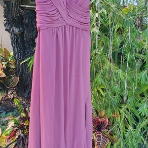 Mauve/Dusty Rose bridesmaid dress. Pockets! Flattering!